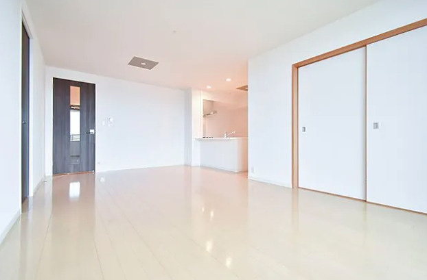 MＪＲ久留米ステーションレジデンス【キャッシュバック対象物件】の居間・リビング|こちらの居間で趣味の時間をお楽しみください