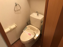 シャワー付トイレ
