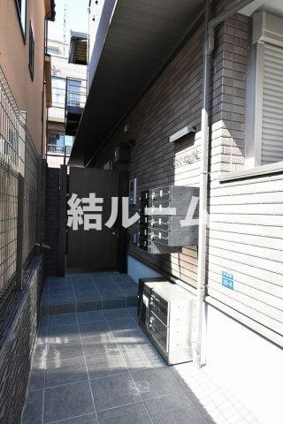 板橋区大和町のアパートのエントランス