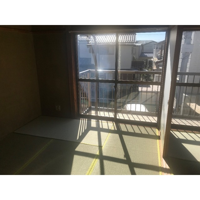 中はこのようになっています