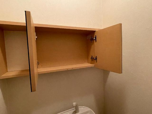 トイレ戸棚