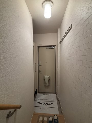 アールグレイAの玄関