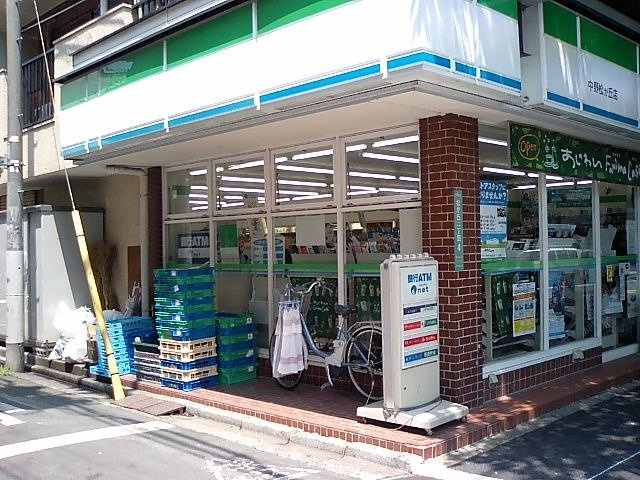 ファミリーマートまで100ｍ