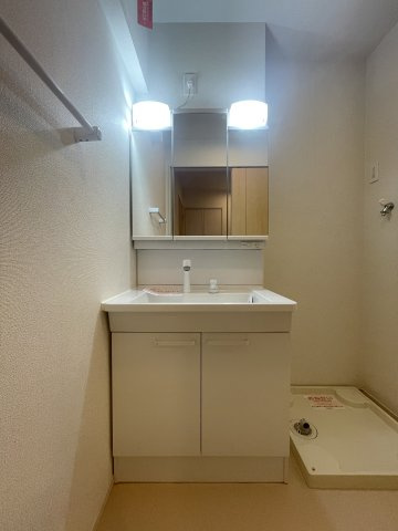 ＲＥＳＴ　ＷＯＯＤ　２の洗面所