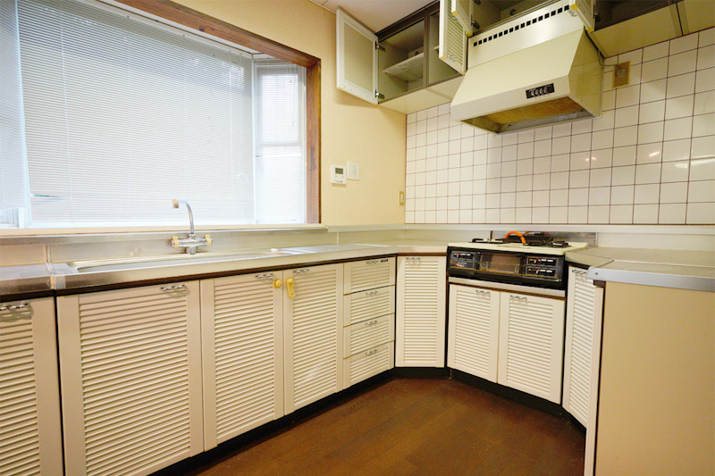 2026/2/4価格変更　中古　高山市下岡本町　880万のキッチン