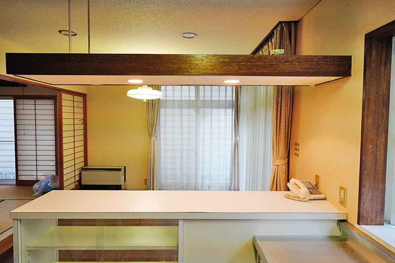2026/2/4価格変更　中古　高山市下岡本町　880万の居間・リビング