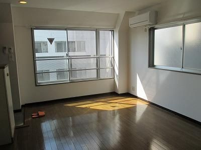パッサージュ代々木公園の居間・リビング