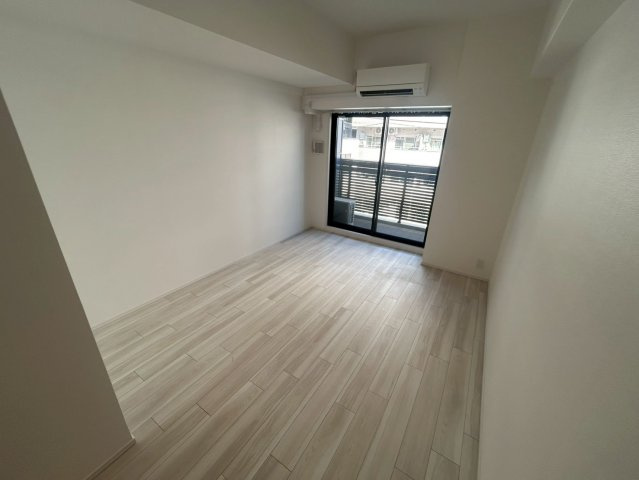 S-RESIDENCE難波大国町dominaの洋室