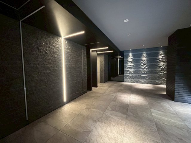 S-RESIDENCE難波大国町dominaのロビー