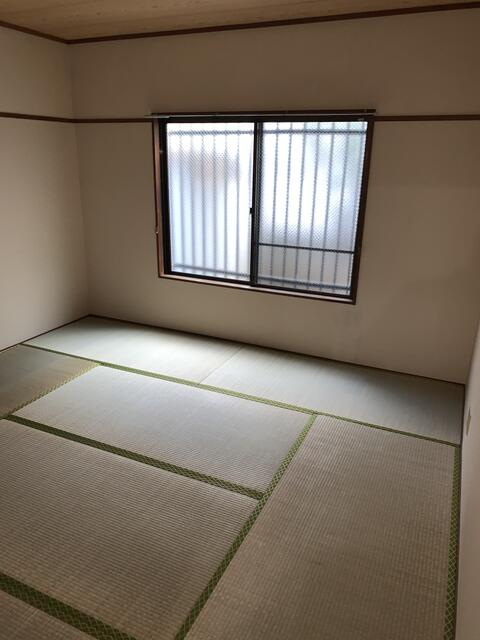 市川コーポ3の和室