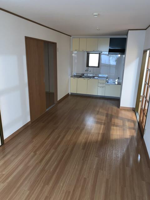 市川コーポ3の居間・リビング