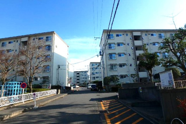 名谷8団地36号棟