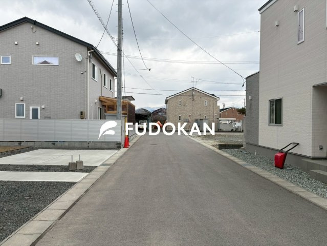 東根市羽入東【新築建売】の前面道路含む現地写真|前面道路になります。