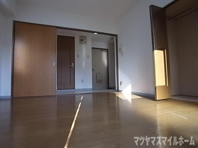 【洋室】 | シャトー・ラフィット