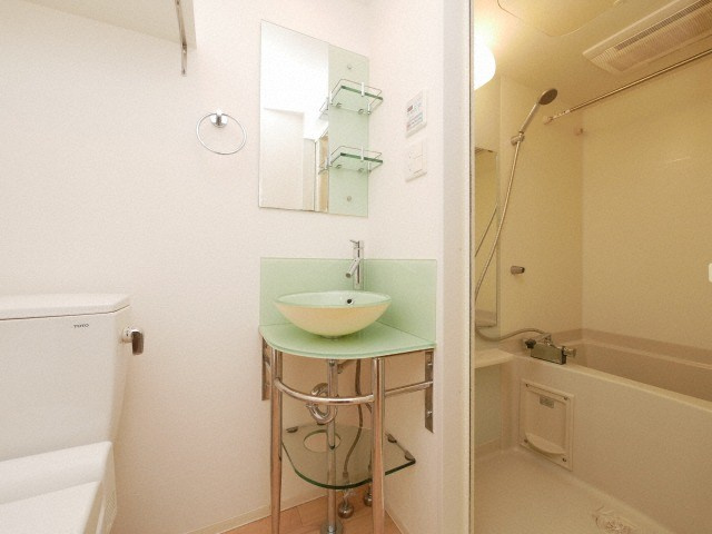 ベルエ難波西の洗面所