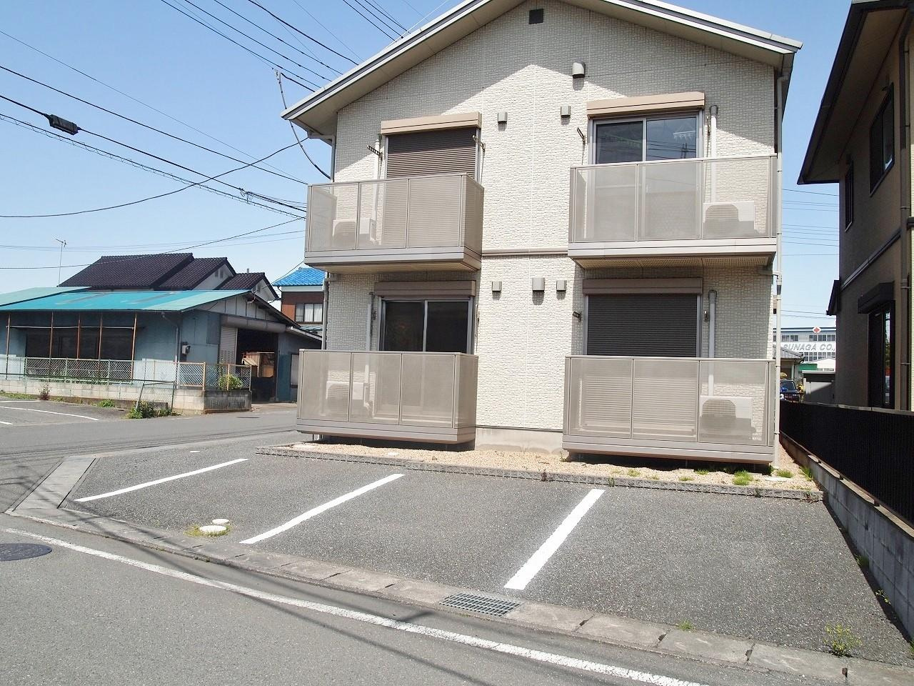 メゾンヴァンベールの駐車場