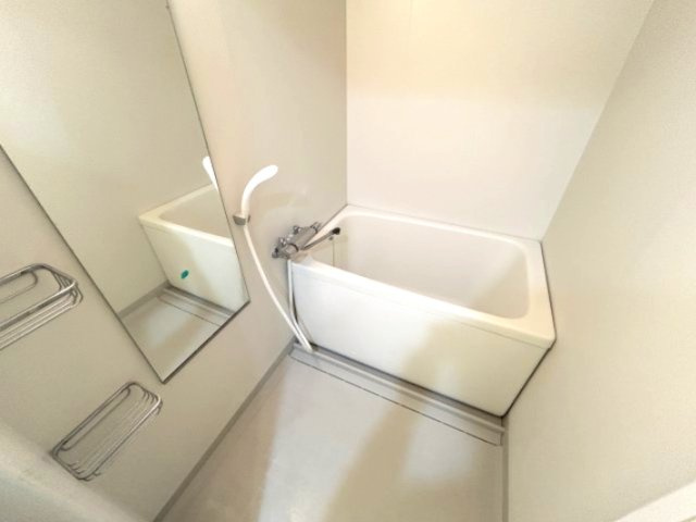 プレジール灘の浴室