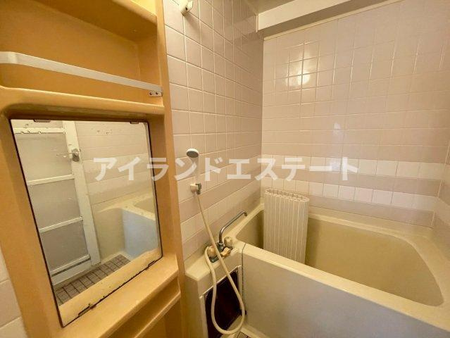 ローズマリー三軒茶屋　2人入居相談可　独立洗面台　オートロックの浴室