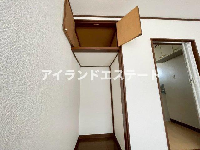 バロン野沢　陽当たり良好　最上階　学生さんおすすめの収納