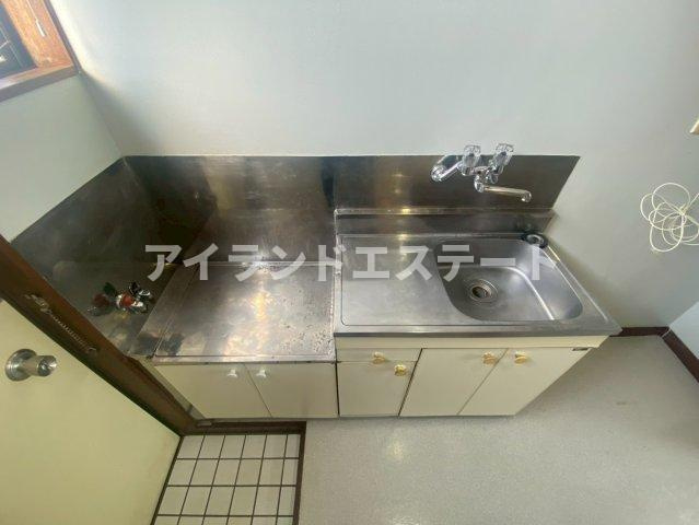 バロン野沢　陽当たり良好　最上階　学生さんおすすめのキッチン