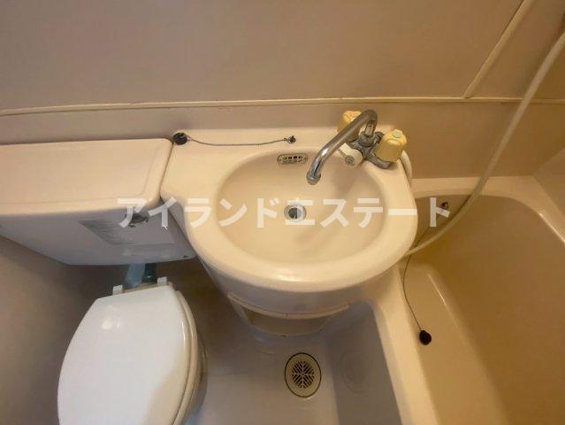 バロン野沢　陽当たり良好　最上階　学生さんおすすめの洗面所