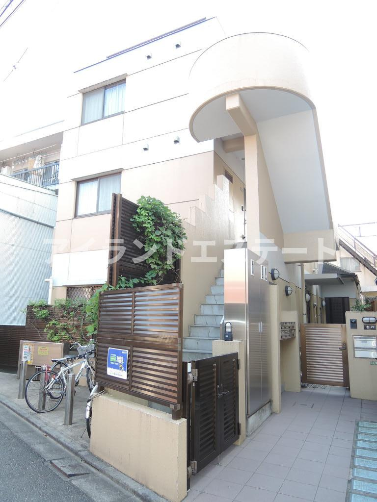 ペアレフルカワ　駅近　ネット1M無料　最上階　角部屋のエントランス
