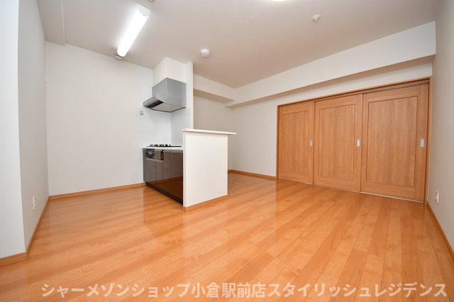 サンシャイン．プリンセス 五番街の居間・リビング