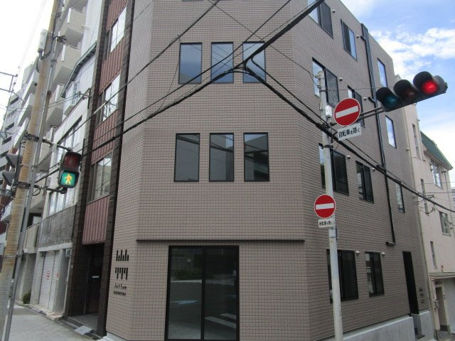 大阪市天王寺区空堀町のビル