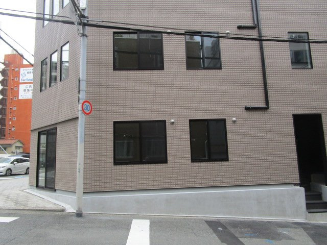 大阪市天王寺区空堀町のビル