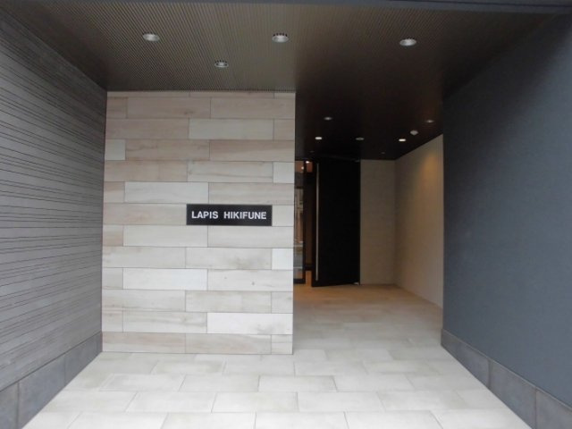 ラピス曳舟のエントランス