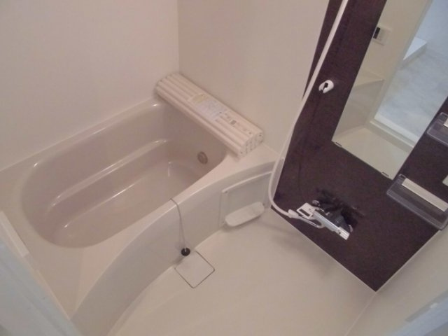 ラピス曳舟の浴室