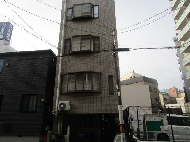 大阪市天王寺区寺田町２丁目のビルの外観