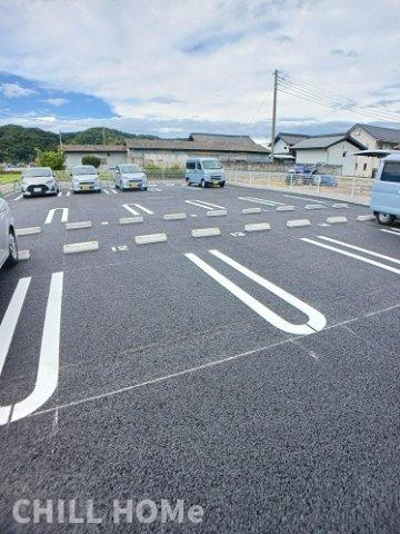 ブーケの駐車場|当社、チルホームのHPもご覧ください(^^)/物件情報多数♪