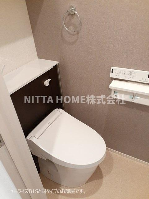 丹波篠山市野中のアパートのトイレ|【完成イメージ図】タンクレスのトイレ◎ウォシュレット付きです＊