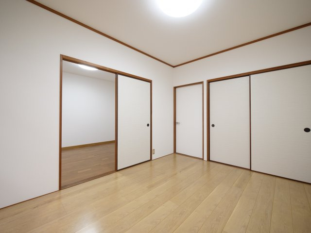 メゾンドいづみの居間・リビング|※写真は別の部屋のものです。
