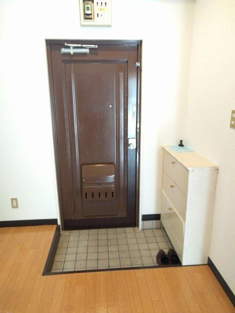 コーポ大野の玄関