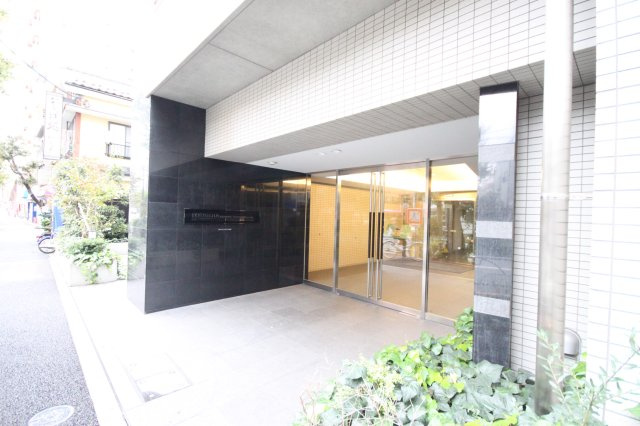 【エントランス】