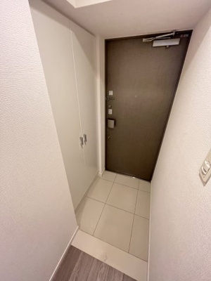 【玄関】 | ジアコスモ京橋アクア | ※別号室参考画像