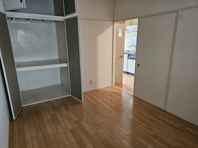 サンピア久米田の収納|6帖洋室の収納部分です