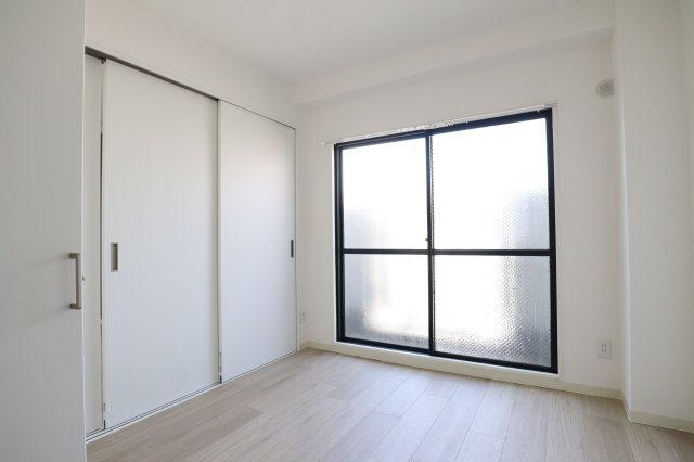 河野ビルの洋室