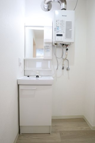 河野ビルの洗面所