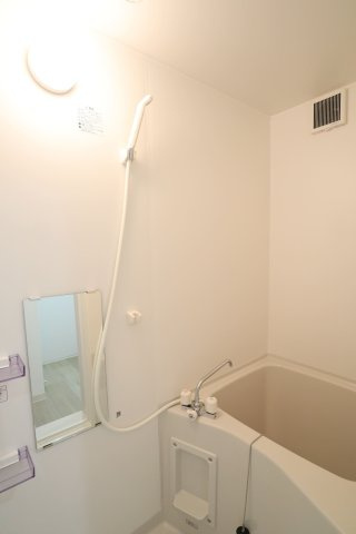 河野ビルの浴室