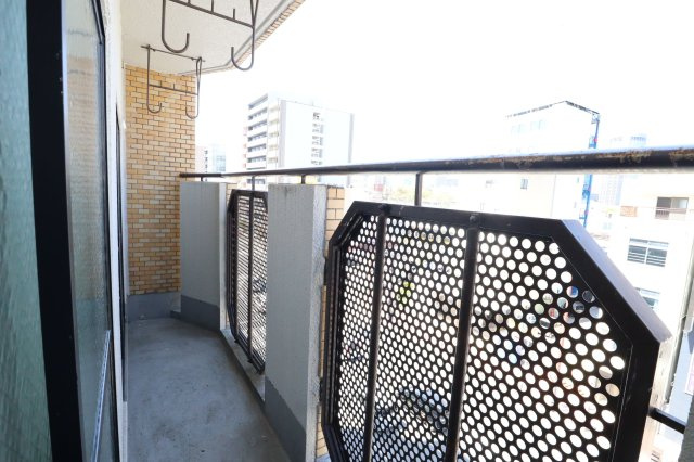 河野ビルのバルコニー