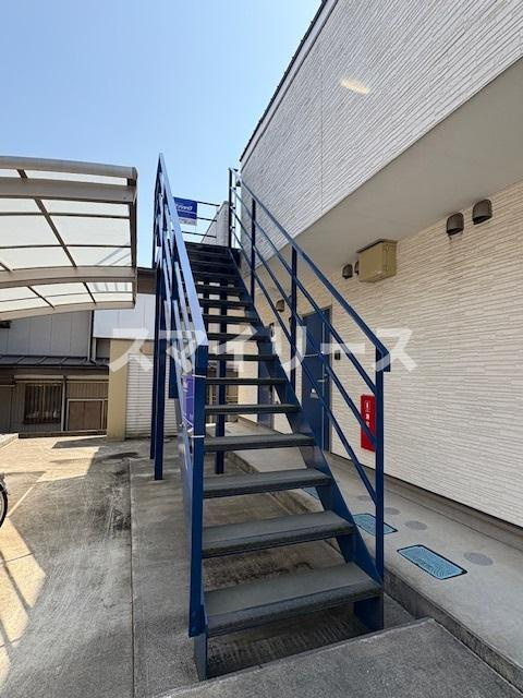 プランドール増尾台のエントランス