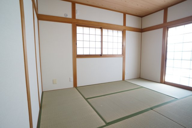 御殿山2丁目貸家の和室