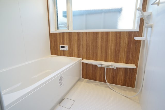 御殿山2丁目貸家の浴室