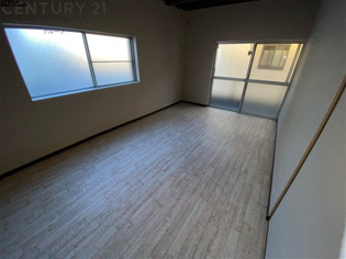 宝塚市中州2丁目戸建の洋室