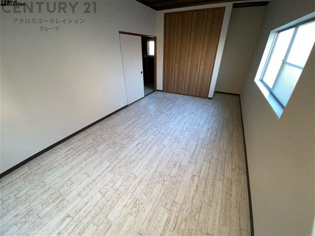 宝塚市中州2丁目戸建の居間