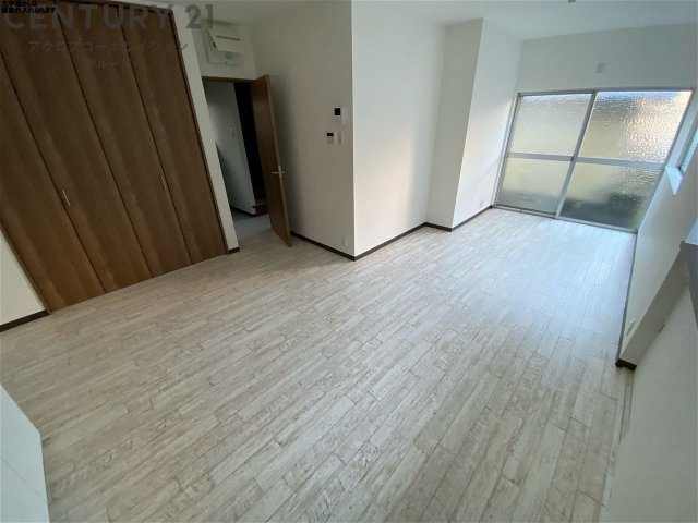 ２面採光の明るいお部屋です。