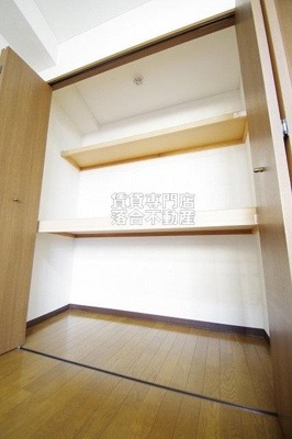 【収納】 | 龍生堂橋本ビル | 大きな収納♪